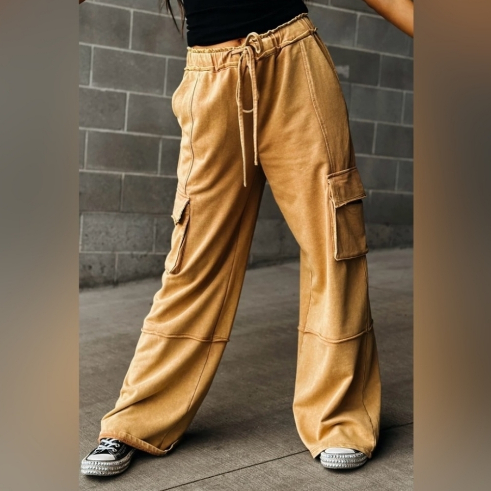 Ces Femme Black/Dark Gray Mineral Wash Wide Leg Cargo Pants, Size Large 10/12 - Picture 12 of 16